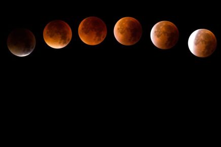 31 जनवरी को पड़नेवाला दुर्लभ ‘सुपर ब्लू बल्ड मून’ चंद्र-ग्रहण देखना न&nbsp;भूलें