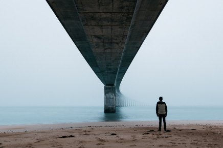 ज़िंदगी सिर्फ़ विलपॉवर से नहीं बदलती. कनेक्ट करने से बदलती&nbsp;है.